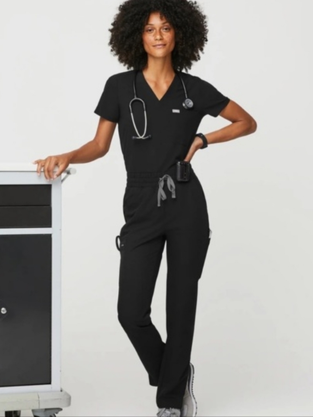 FIGS Yola Cargo Scrub Pants Black Size Small TW2000R